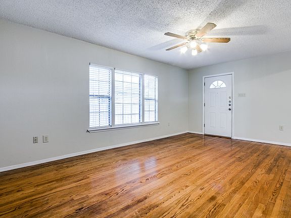 218-s-cowan-ave-lewisville-tx-High-Res-5.jpg