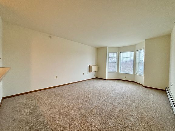 4th image of 6162 Dell Dr #316