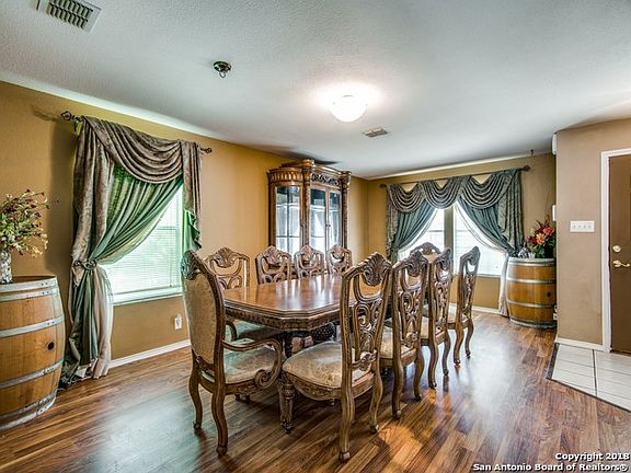 3rd image of 232 Sophia Cir
