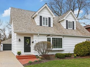 28 Arthur Ave, Clarendon Hills, IL 60514