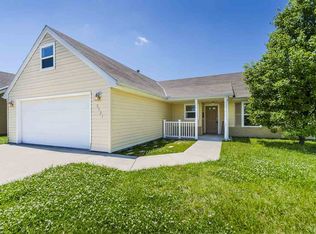 2521 Brook Ln, Manhattan, KS 66502
