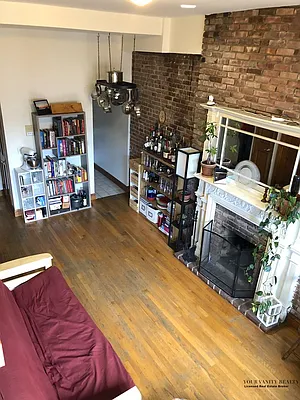 Rented by Your Vanity Realty | media 9