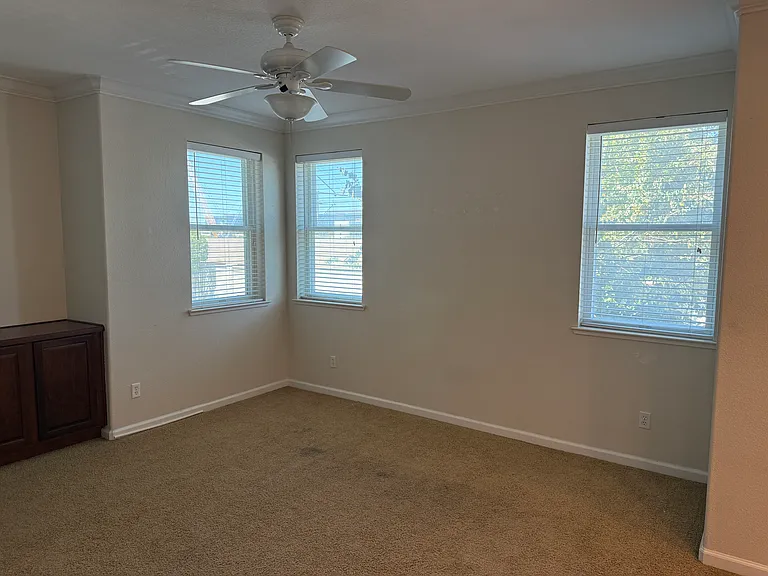 1307 De Altura Cmns — Photo 3