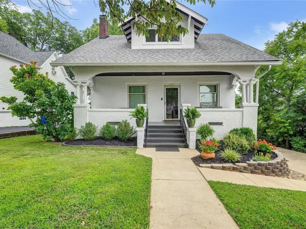 7464 Warner Ave, Saint Louis, MO 63117