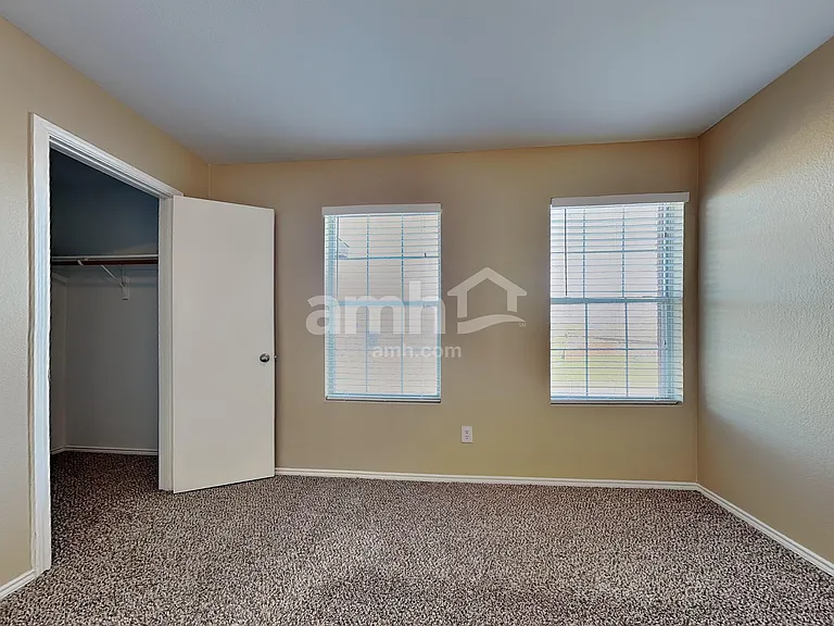 937 Iona Dr — Photo 18