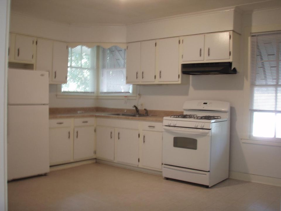 2nd image of 1709 24th St