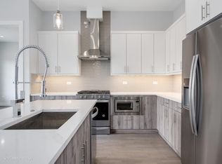 2137 W Madison St #304, Chicago, IL 60612