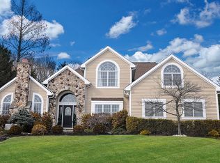 5 Coe Farm Rd, Mendham, NJ 07945