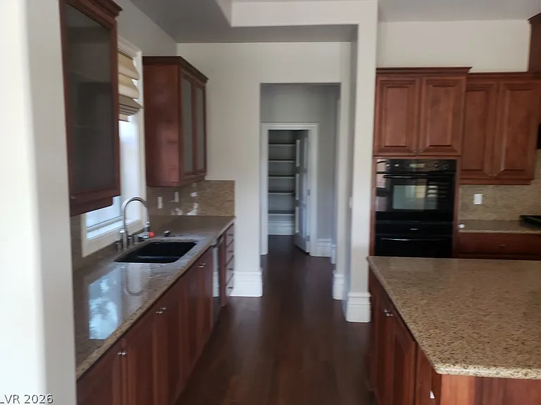 469 Via Palermo Dr — Photo 12