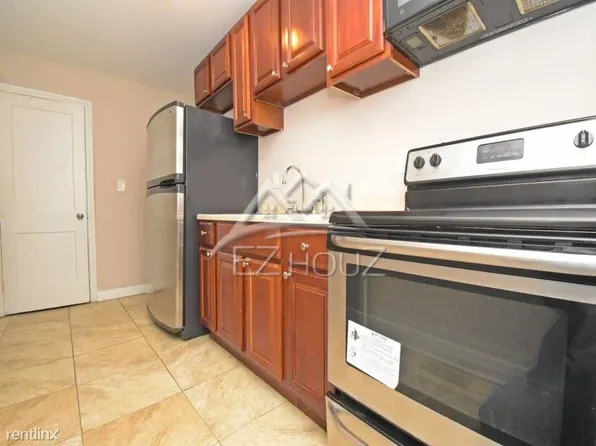 3530 Manchester Ave, Baltimore, MD 21215