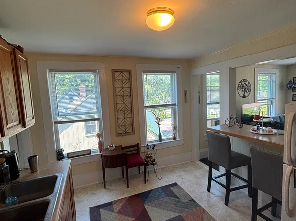 43 Stowe St #3, Waterbury, VT 05676