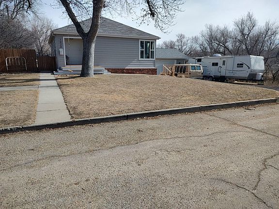 4th image of 1020 N River Ave