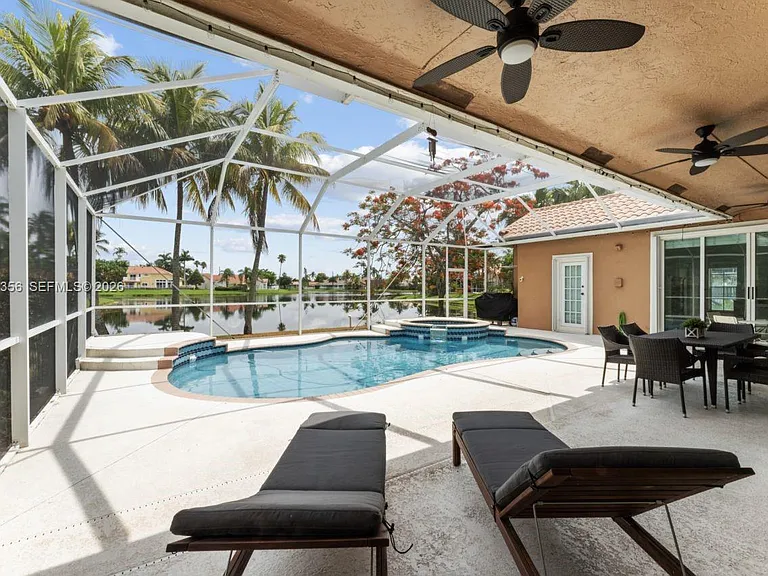 1179 Laguna Springs Dr — Photo 46