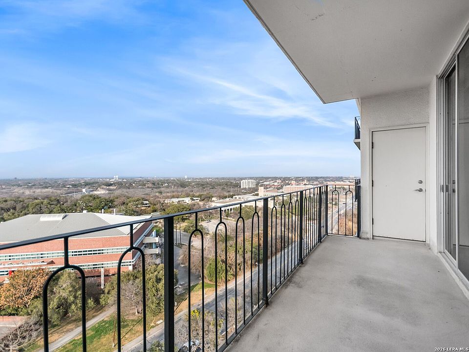 1st image of 700 E Hildebrand Avenue #1204
