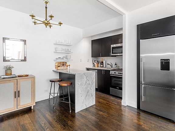 5th image of 50 E 8th St APT 4O