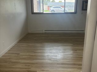2657 40th Ave APT 1, Columbus, NE 68601