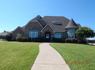 2261 Rosedown Ct, Cleburne, TX 76033