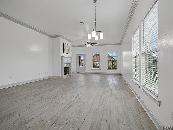 3rd image of 6319 Yatton Dr