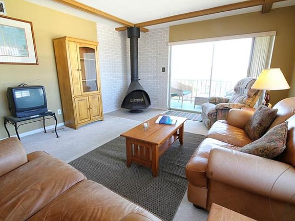 5th image of 4500 37th St S APT 311