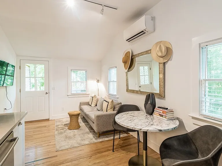 23 Long Beach Ln — Photo 2
