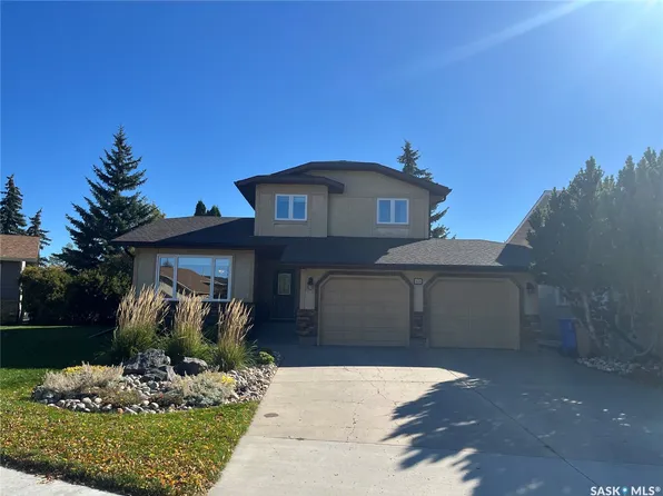 3531 PEDERSON Crescent, Regina, SK S4V 2A6
