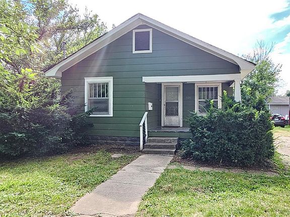 2nd image of 909 N Taylor St