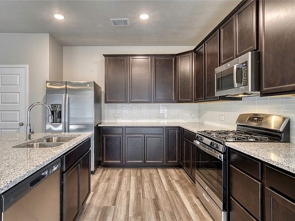 2nd image of 6226 Rockford Dr #6226