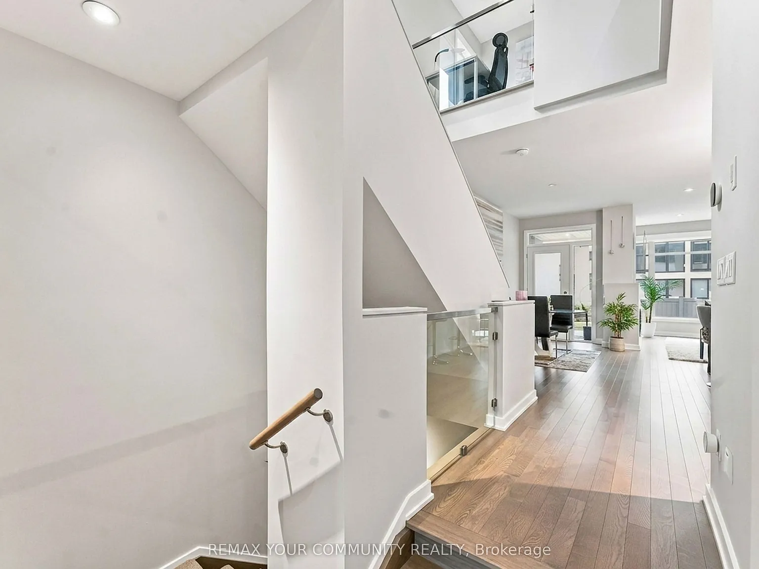 3 bed, $3,000 — Photo 3