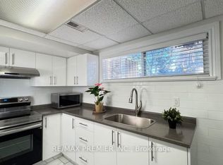 3551 Burningelm Cres, Mississauga, ON L4Y 3L2