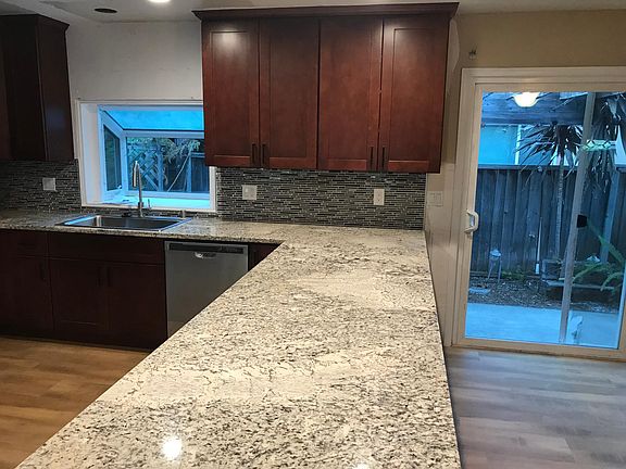 5th image of 737 Cahalan Ct #1