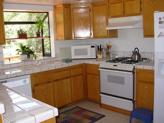 Bright Airy Kitchen