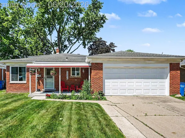 30831 Ridgefield Ave, Warren, MI 48088