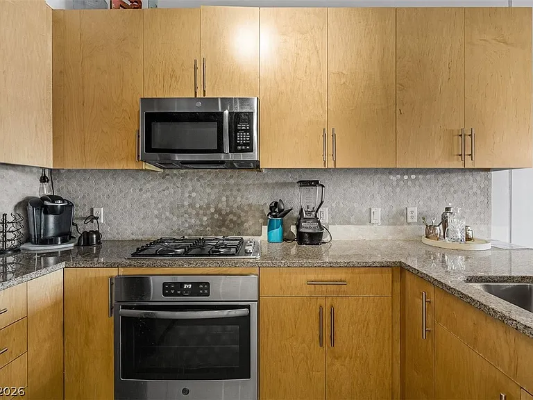 353 E Bonneville Ave #555 — Photo 8