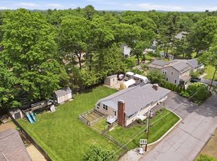 8 Maple Rd, Westford, MA 01886