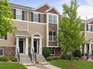 11330 Sandcastle Dr UNIT E, Saint Paul, MN 55129