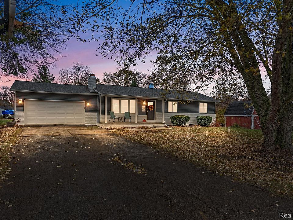 1st image of 5145 Glen Cove Ln