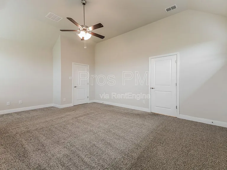 1121 Knightsbridge Rd — Photo 6