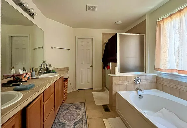5725 Blue Mountain Cir — Photo 9