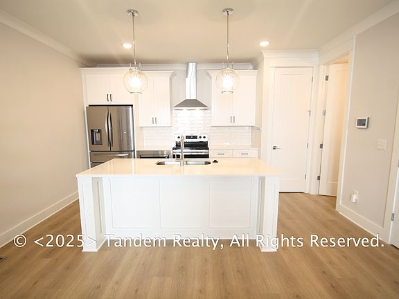 105 Duke St #8 (6)_09092025