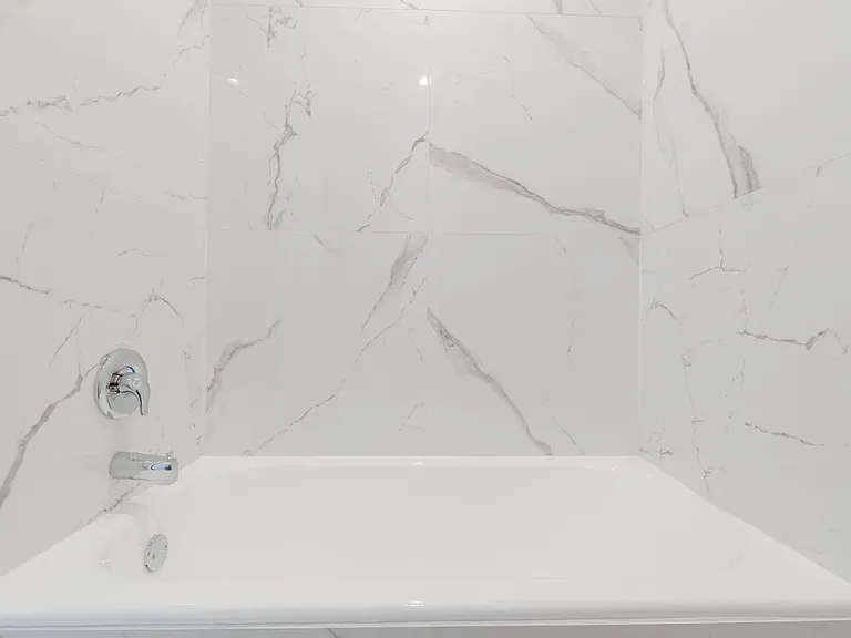 Cozy & Contemporary Studio in Koreatown — Photo 25