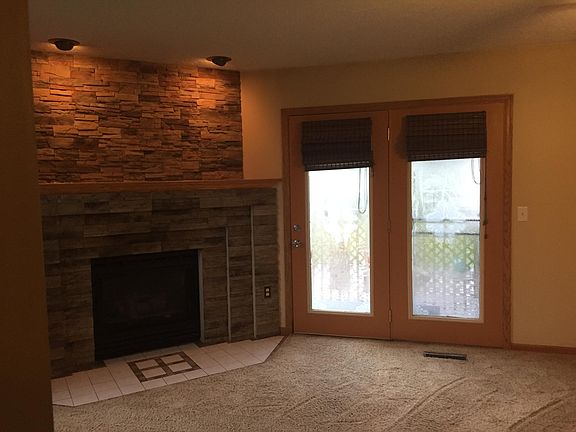 4th image of 615 Mumford Dr APT D