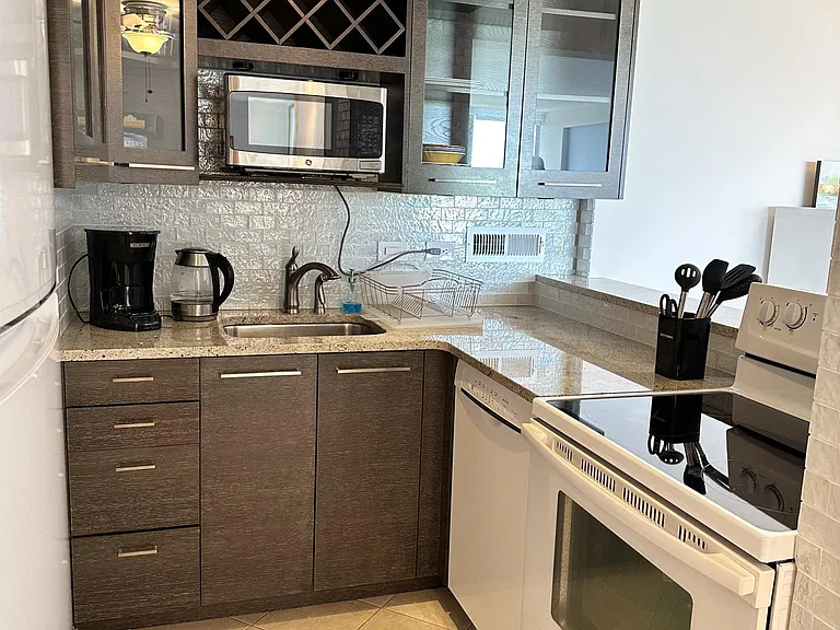 87 Glenbrook Rd #7E — Photo 11
