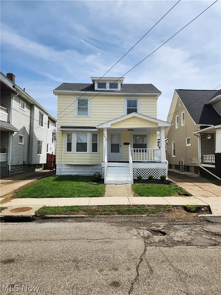 3435 W 91st St photo 1