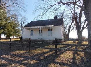 1825 Oregon Rd, Versailles, KY 40383