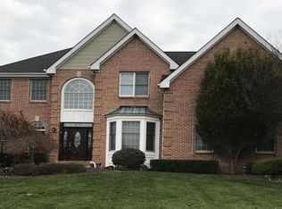 4 Lightfoot Dr, Manalapan, NJ 07726
