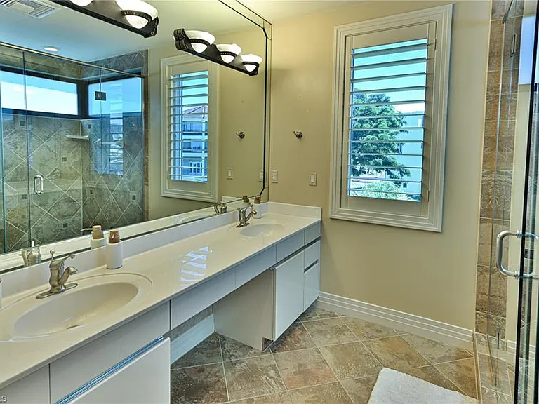 110 Saint Eustacius Ln — Photo 20
