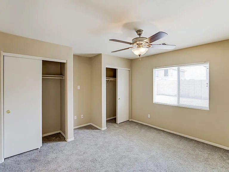 1105 S 225th Ave — Photo 11