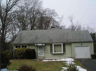 1587 Bonnie Brae Dr, Huntingdon Valley, PA 19006