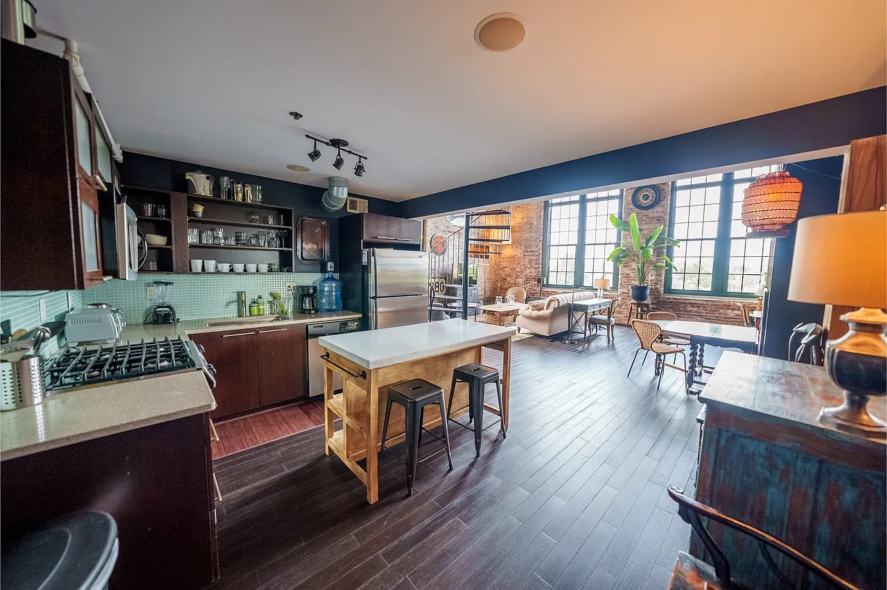 1 bed, 900 sqft, $2,500 — Photo 4