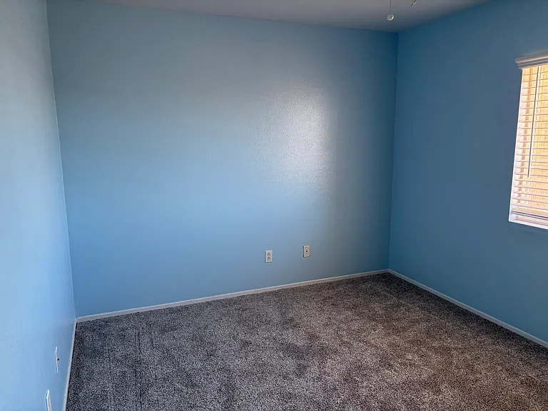 8623 Bridgeport Ave — Photo 11